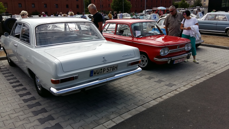Illustration for article titled Another oldtimer meet photodumpÂ